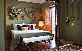 um chique Suite Figueiras in Tavira Historical Center
